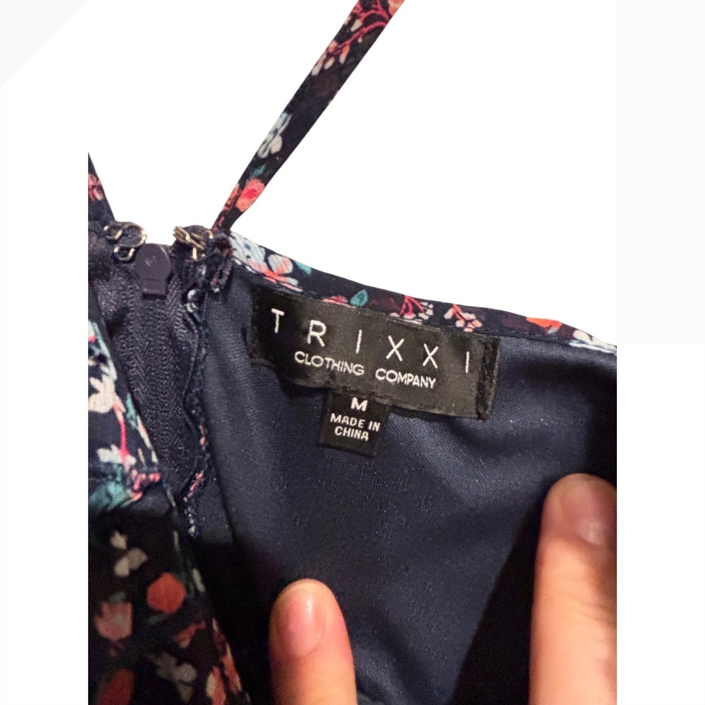 Trixxi Floral Mini Dress Navy Blue Ruffle V-Neck Spaghetti Strap Womens Size M - Picture 5 of 5